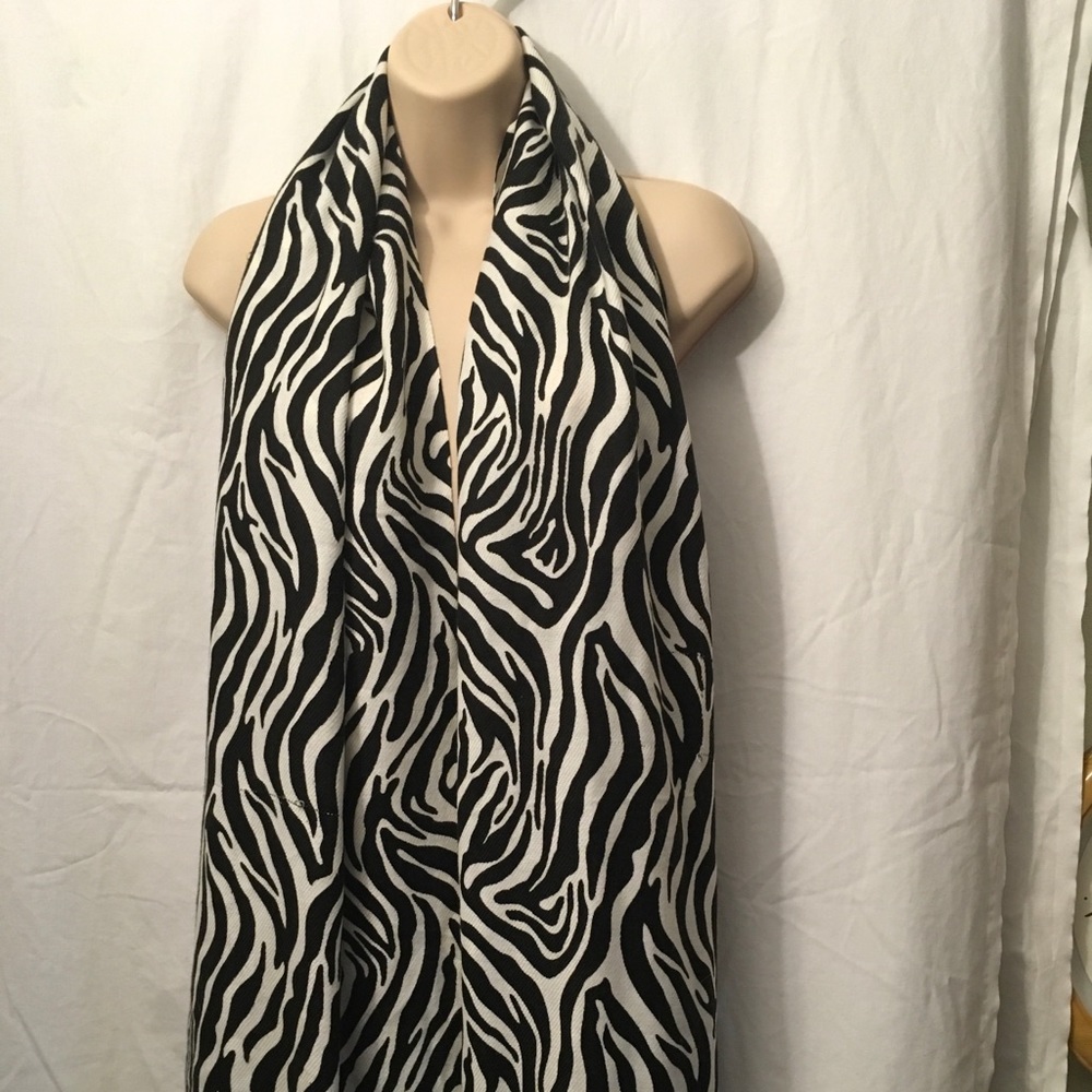 Grace Adele Scarf